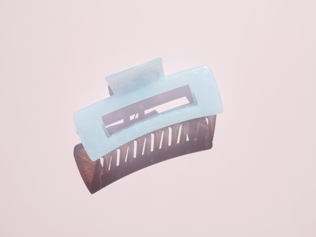 Minimalist Rectangle Claw